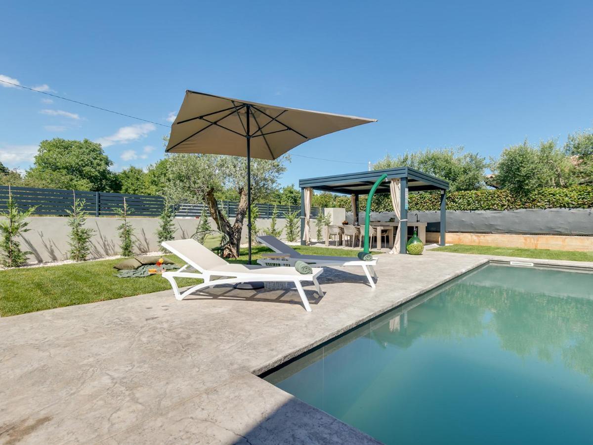 Lavanda Villa *